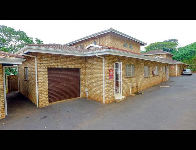 3 BEDROOM COMPLEX FOR SALE IN SOUTHPORT